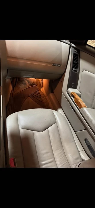 2004 Cadillac XLR - Image 11 of 15