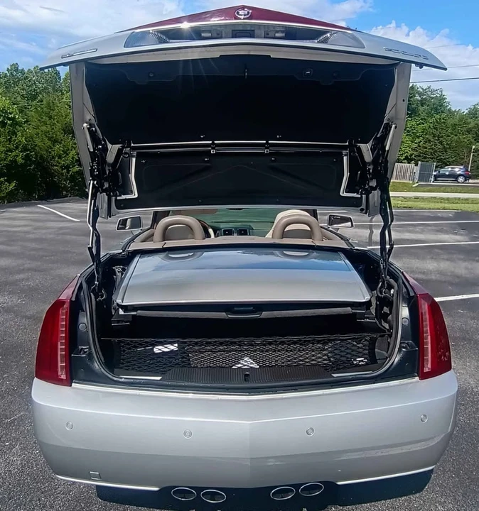2004 Cadillac XLR - Image 3 of 10