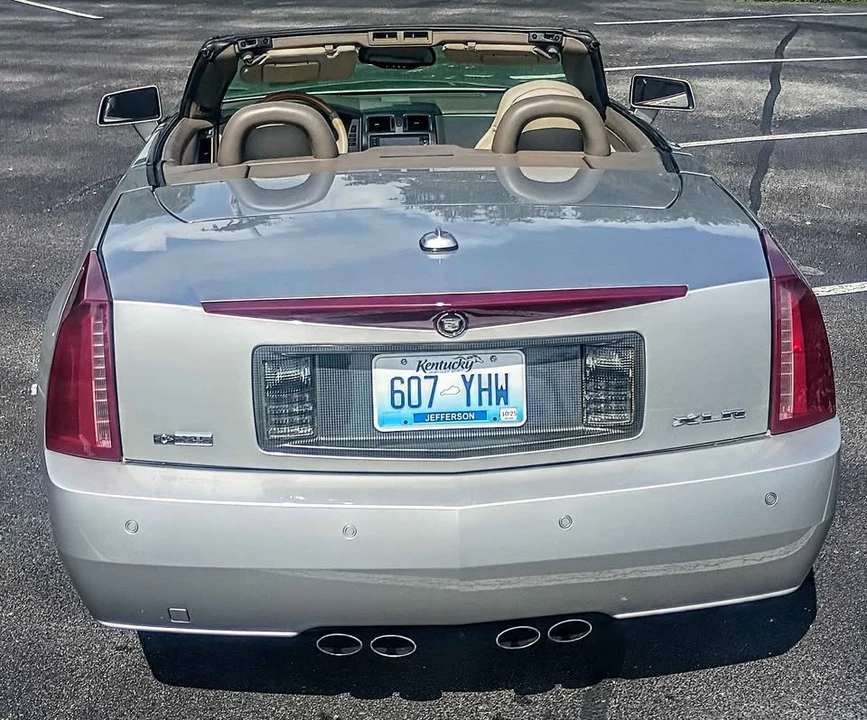 2004 Cadillac XLR - Image 7 of 10