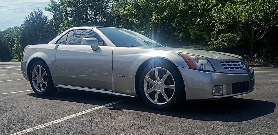2004 Cadillac XLR - Image 2 of 10