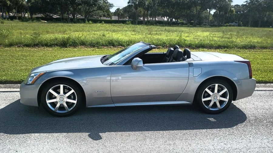 2004 Cadillac XLR - Image 2 of 16