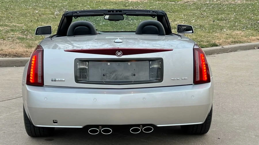 2004 Cadillac XLR - Image 4 of 12