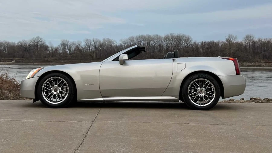2004 Cadillac XLR - Image 2 of 12