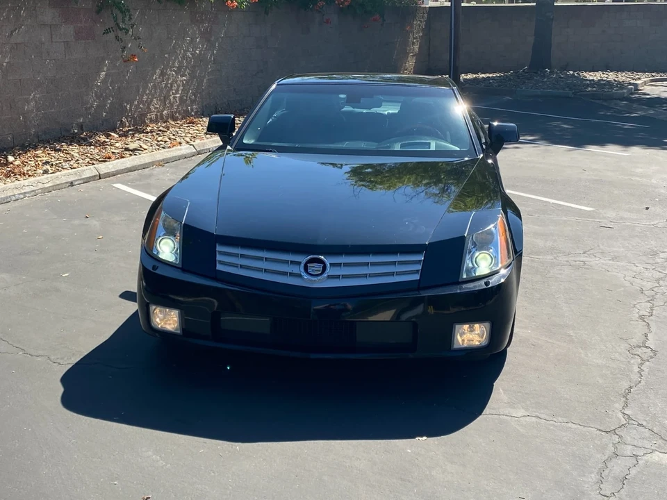 2004 Cadillac XLR - Image 5 of 13