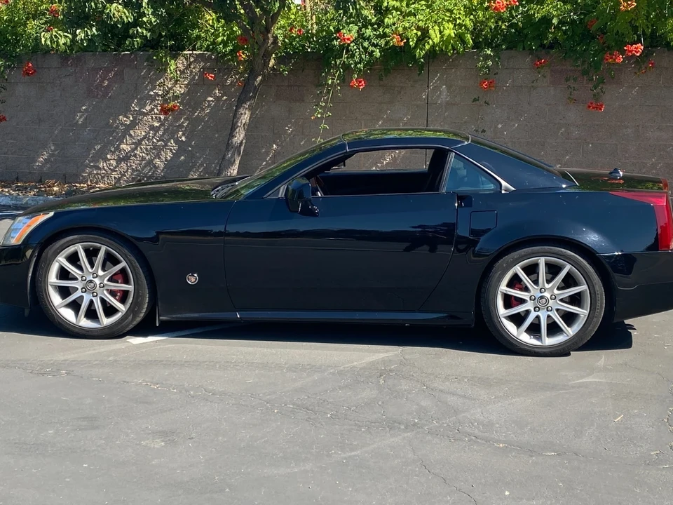 2004 Cadillac XLR - Image 8 of 13