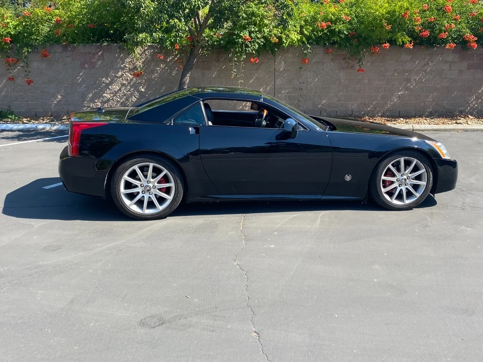 2004 Cadillac XLR - Image 3 of 13