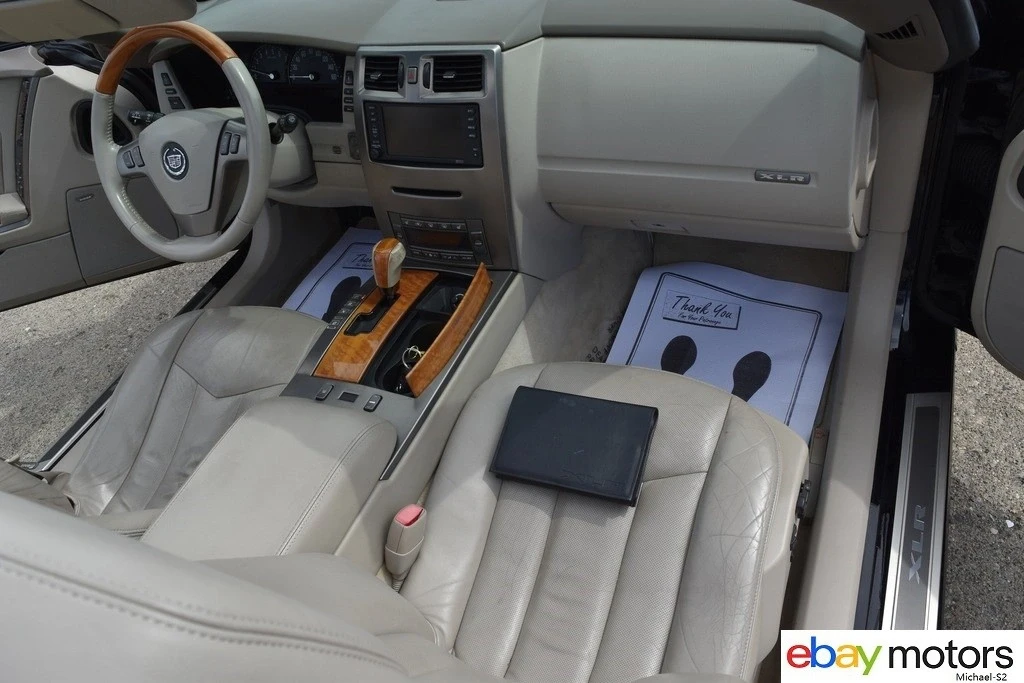 2004 Cadillac XLR - Image 15 of 21