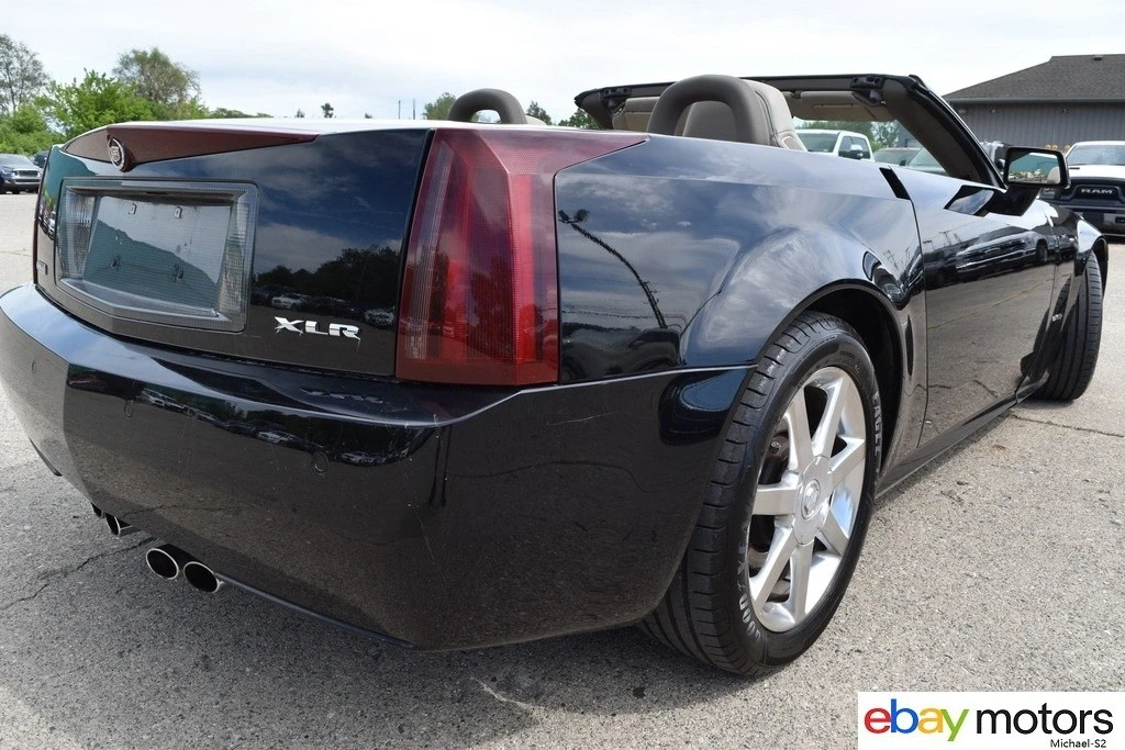 2004 Cadillac XLR - Image 5 of 21