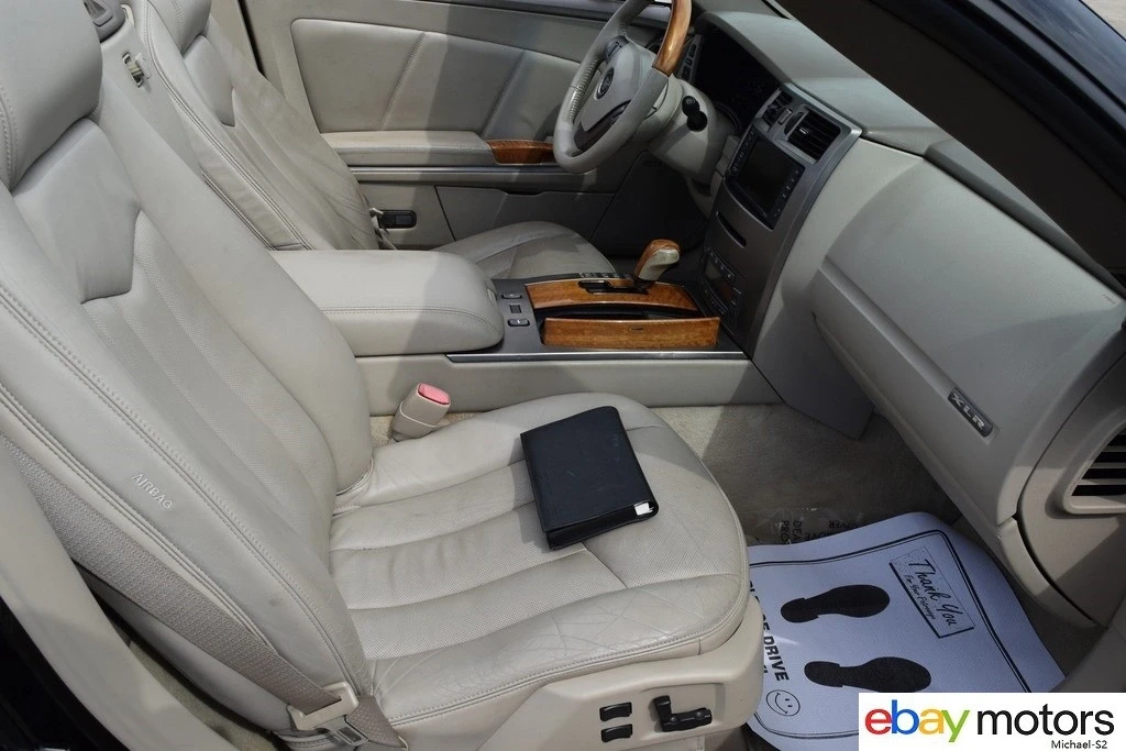 2004 Cadillac XLR - Image 14 of 21