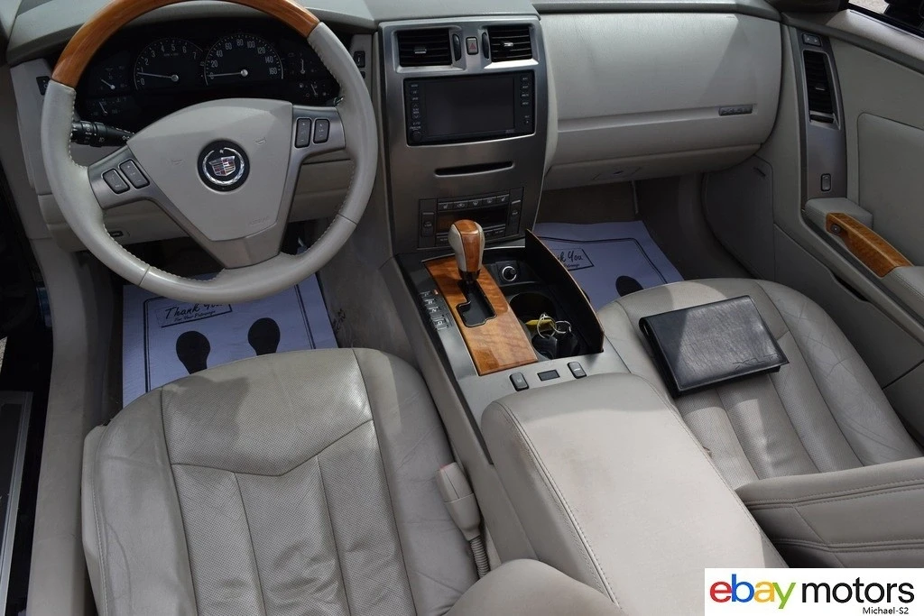 2004 Cadillac XLR - Image 13 of 21