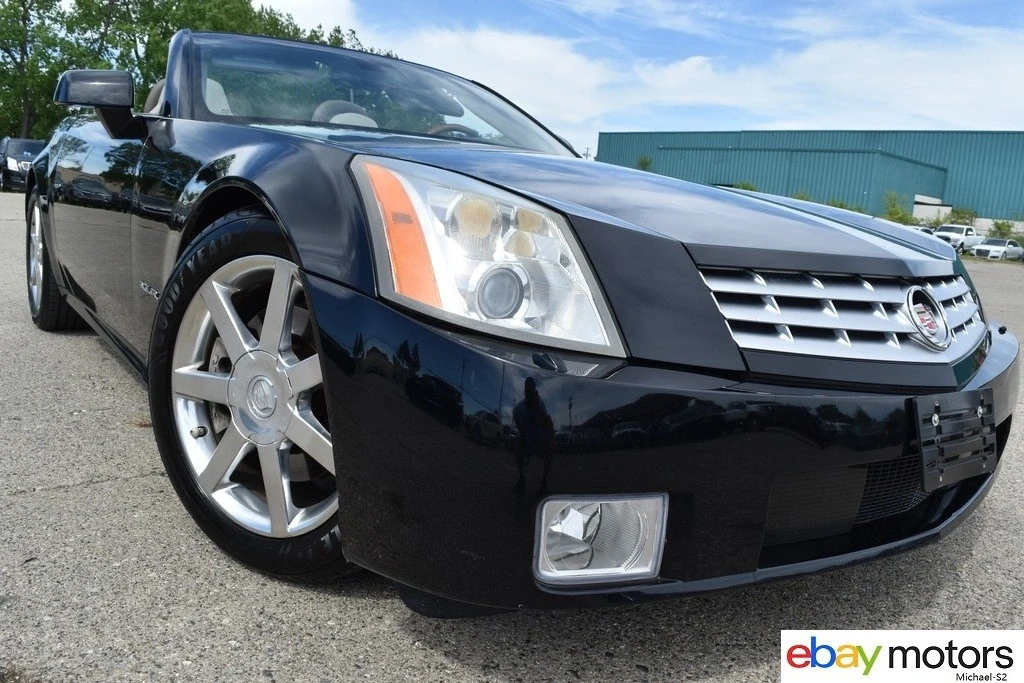 2004 Cadillac XLR - Image 2 of 21