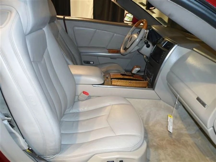 2004 Cadillac XLR - Image 5 of 8