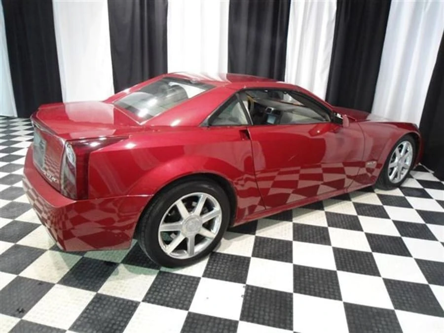 2004 Cadillac XLR - Image 7 of 8