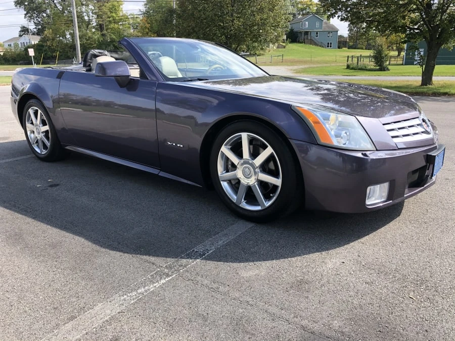 2004 Cadillac XLR - Image 2 of 11