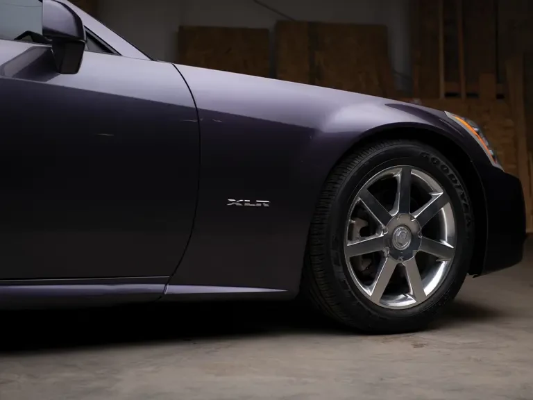 2004 Cadillac XLR - Image 11 of 31