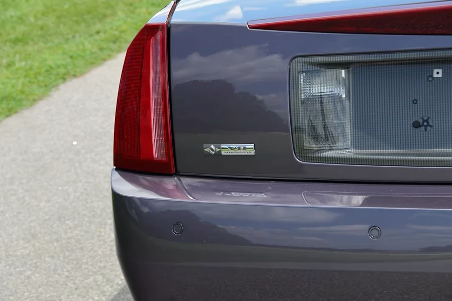 2004 Cadillac XLR - Image 11 of 27