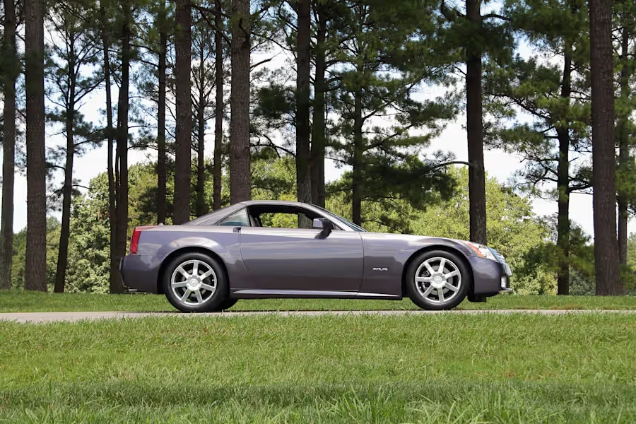 2004 Cadillac XLR - Image 14 of 27