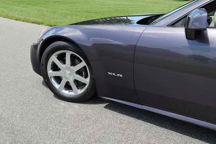 2004 Cadillac XLR - Image 12 of 27