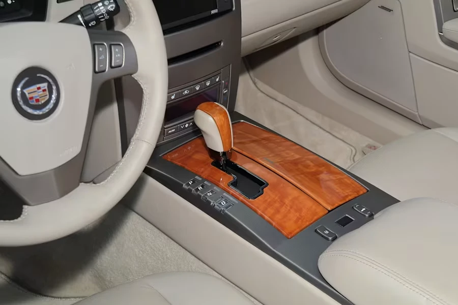 2004 Cadillac XLR - Image 23 of 27