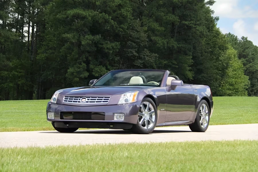 2004 Cadillac XLR - Image 10 of 27