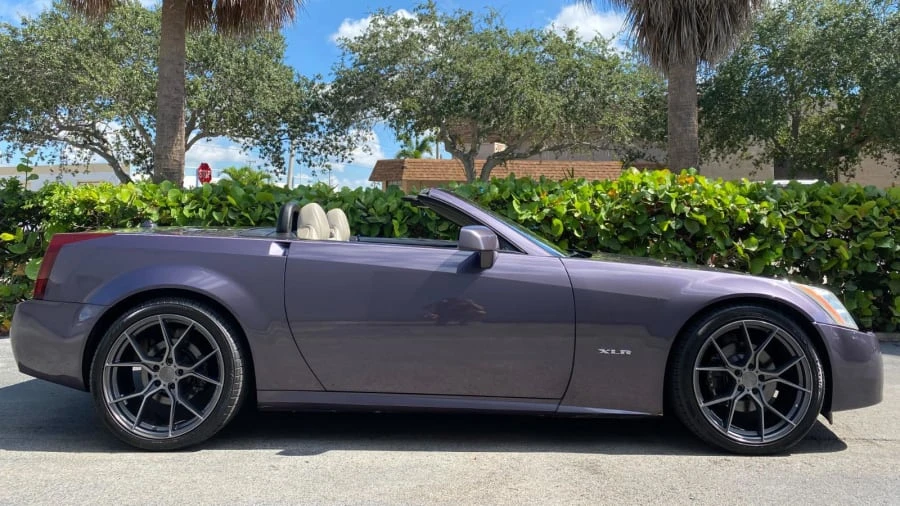 2004 Cadillac XLR - Image 6 of 31