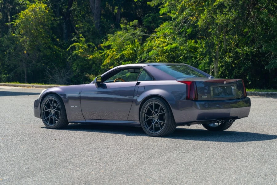 2004 Cadillac XLR - Image 6 of 16