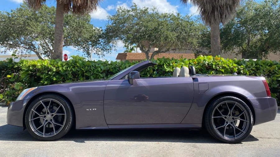 2004 Cadillac XLR - Image 2 of 31