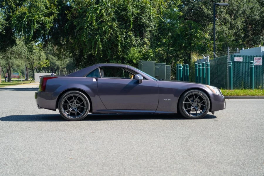 2004 Cadillac XLR - Image 8 of 16