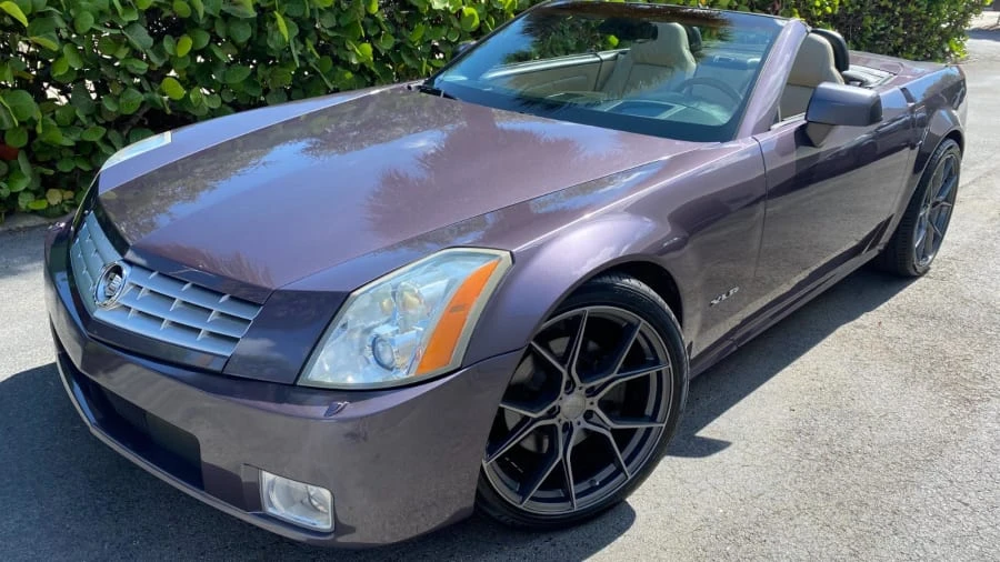 2004 Cadillac XLR - Image 5 of 31