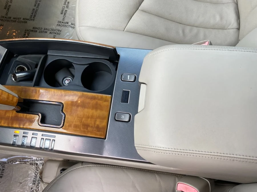 2004 Cadillac XLR - Image 30 of 31