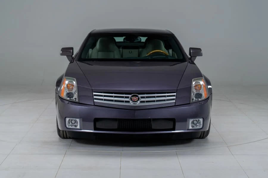 2004 Cadillac XLR - Image 4 of 31