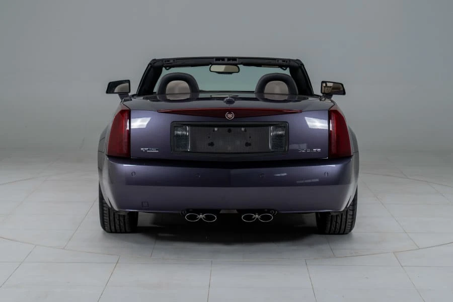 2004 Cadillac XLR - Image 5 of 31