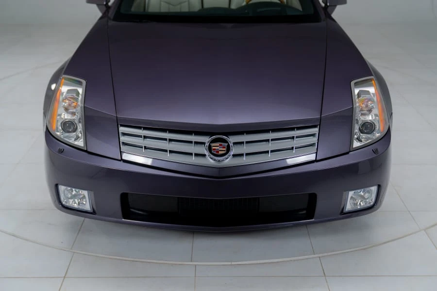 2004 Cadillac XLR - Image 7 of 31