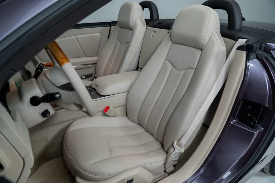 2004 Cadillac XLR - Image 28 of 31