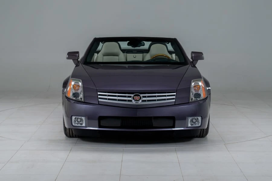 2004 Cadillac XLR - Image 24 of 31