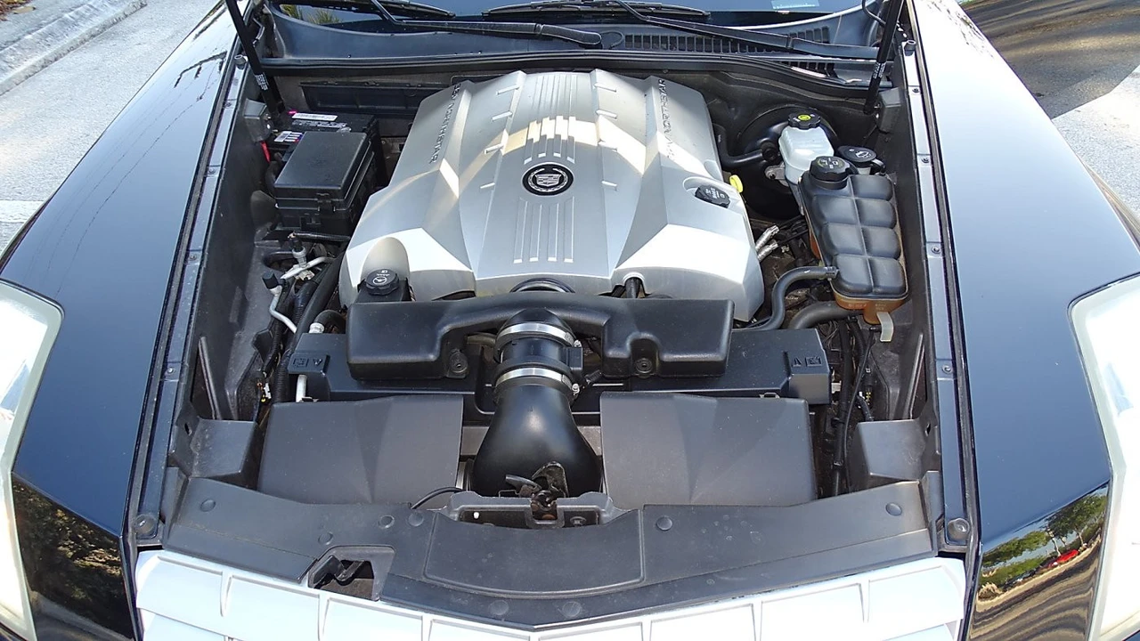 2004 Cadillac XLR - Image 23 of 23