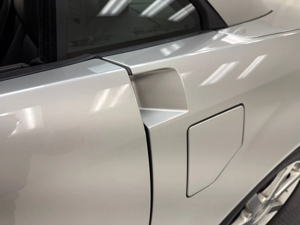 2004 Cadillac XLR - Image 22 of 31