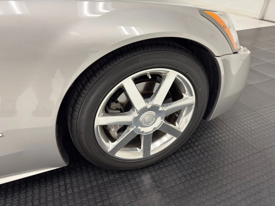2004 Cadillac XLR - Image 29 of 31