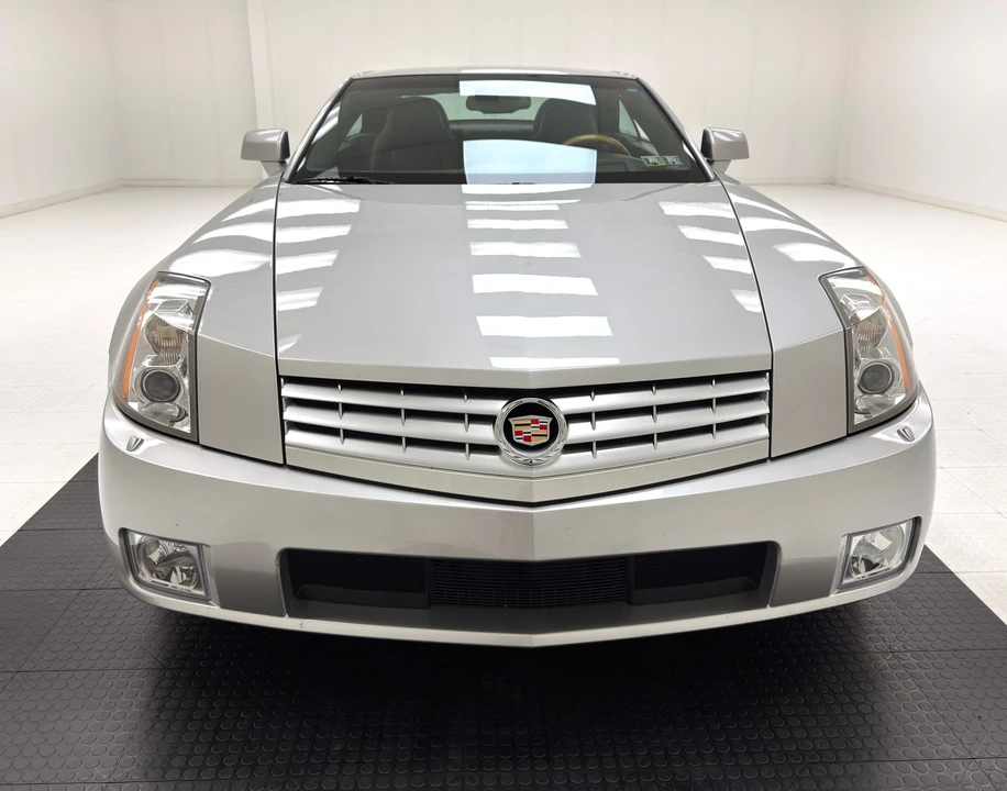 2004 Cadillac XLR - Image 14 of 31