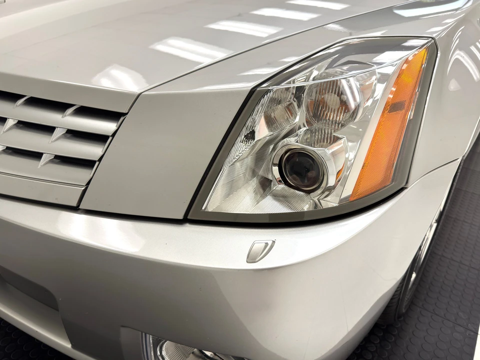 2004 Cadillac XLR - Image 16 of 31