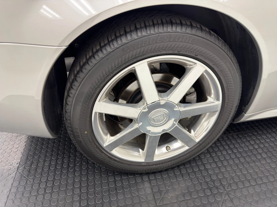 2004 Cadillac XLR - Image 28 of 31