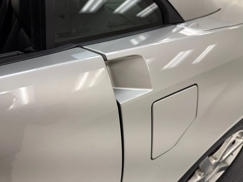 2004 Cadillac XLR - Image 22 of 31