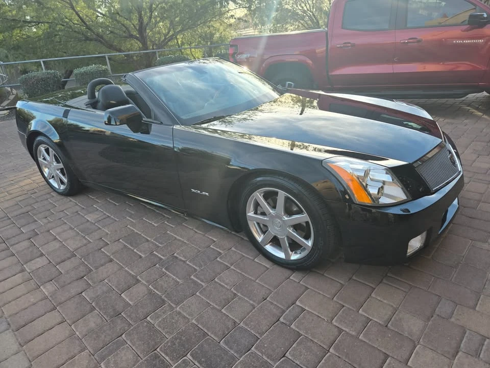 2004 Cadillac XLR - Image 2 of 6