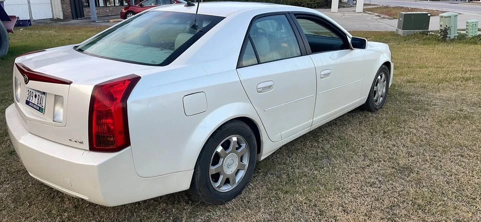 2004 Cadillac CTS 1st Gen - Image 4 of 8