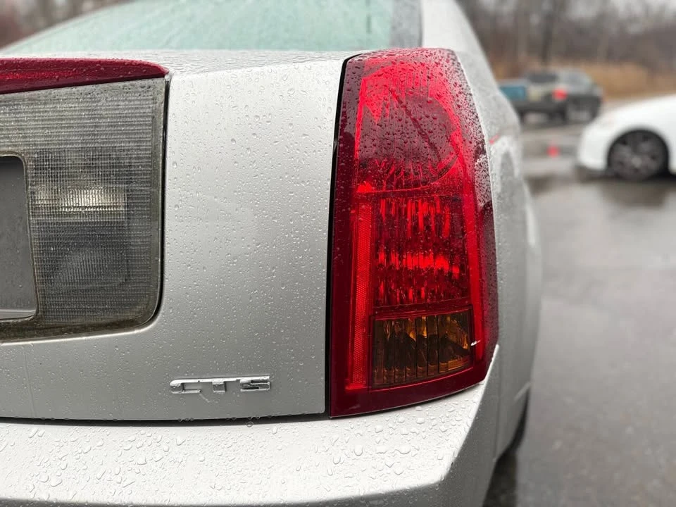 2004 Cadillac CTS 1st Gen - Image 13 of 19
