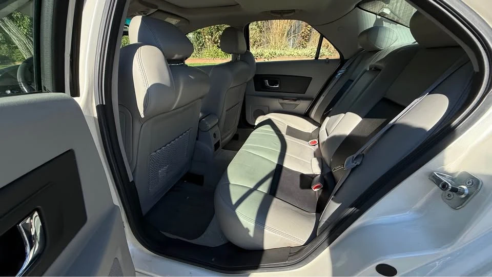 2004 Cadillac CTS 1st Gen - Image 6 of 8