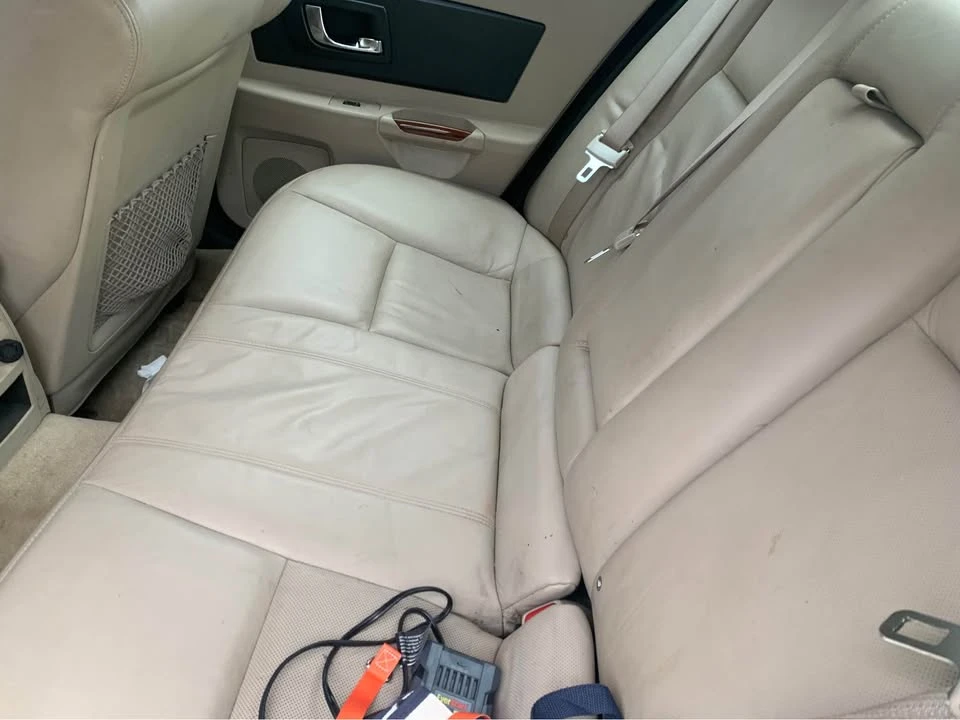 2004 Cadillac CTS 1st Gen - Image 10 of 11