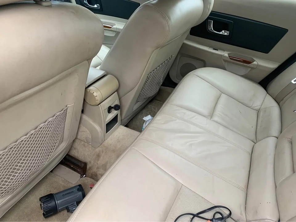 2004 Cadillac CTS 1st Gen - Image 9 of 11