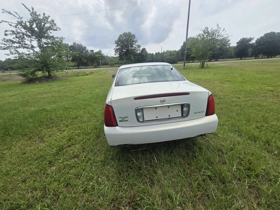 2004 Cadillac CTS 1st Gen - Image 8 of 12