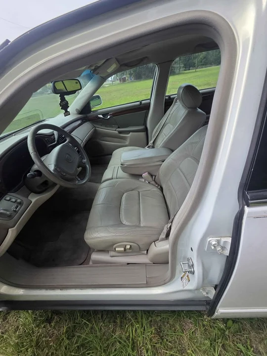 2004 Cadillac CTS 1st Gen - Image 11 of 12